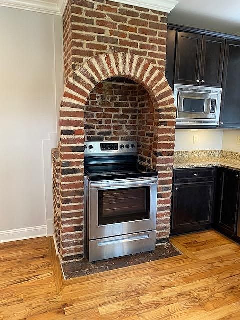 Brick feature in kitchen