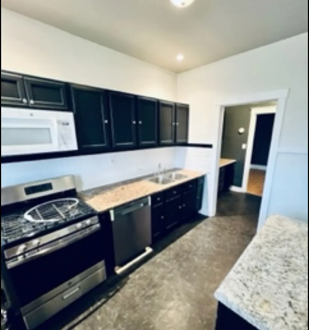 5322 S Kimbark Ave — Photo 3