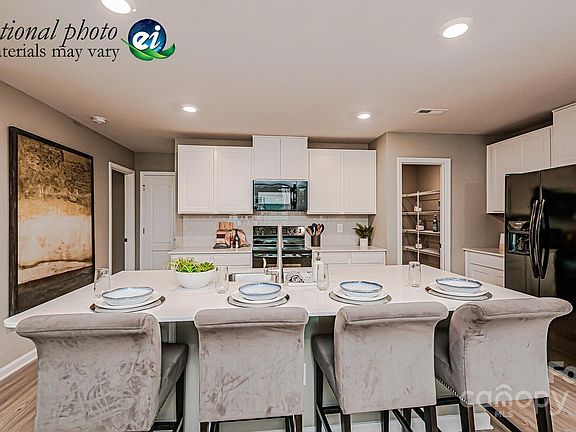 5th image of 158 Brentwood Dr #96