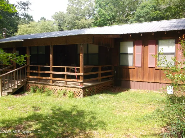 1090 Moak Rd, Summit, MS 39666