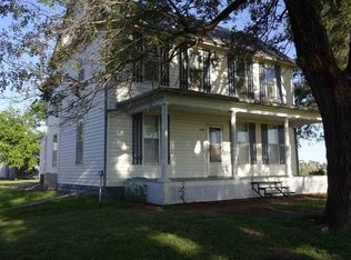 5700 N Halstead Rd, Halstead, KS 67056