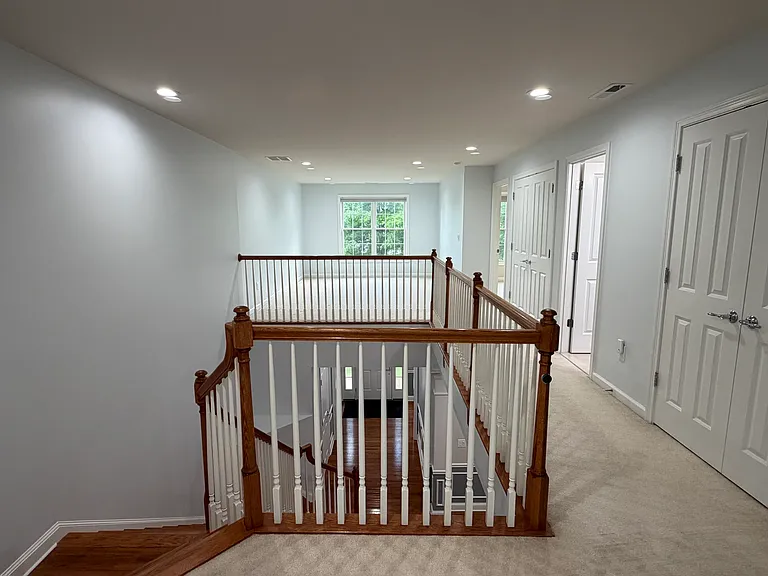 281 Sterling Dr — Photo 24