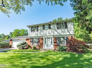 2012 Belvedere Dr, Toledo, OH 43614