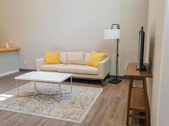 2nd image of 3501 N Illinois St #5