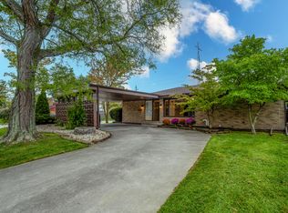 2810 Willa Dr, Saint Joseph, MI 49085
