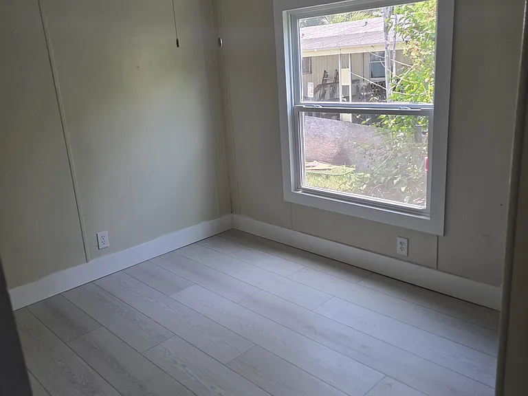 6530 Sutherland Ave — Photo 8