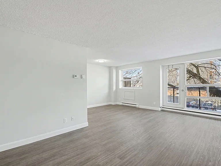 125 College Ave S — Photo 10