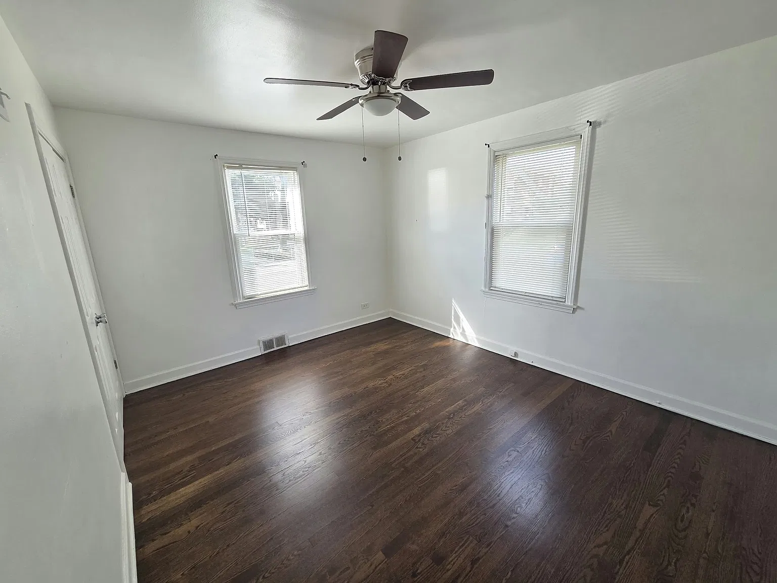 2 bed, 750 sqft, $1,700 — Photo 4
