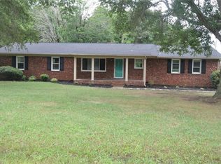 211 Cedarwood Trl, High Point, NC 27265
