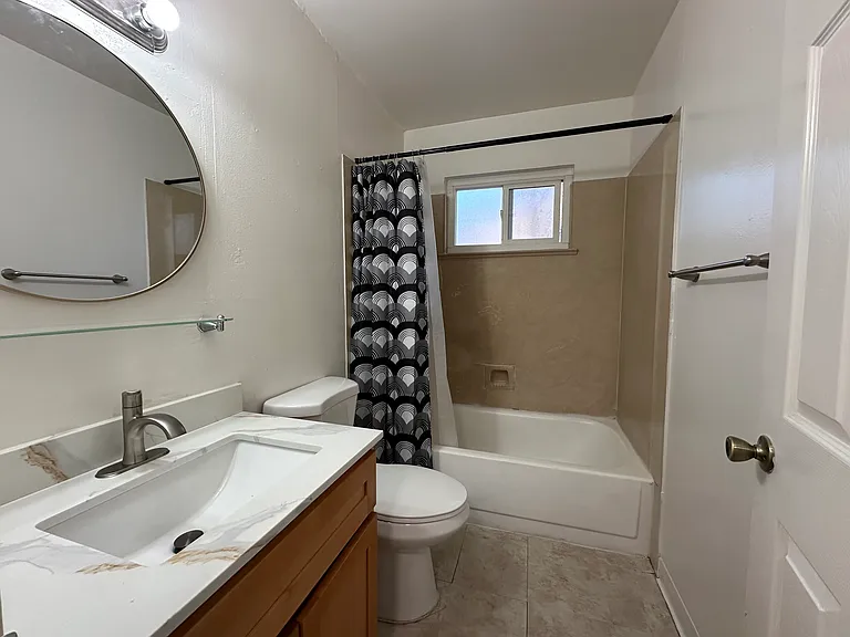25888 Gading Rd — Photo 8