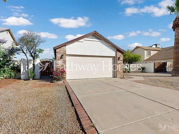3rd image of 6642 N 84th Ln