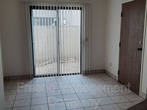 4th image of 944 W McKinley Ave Unit 104