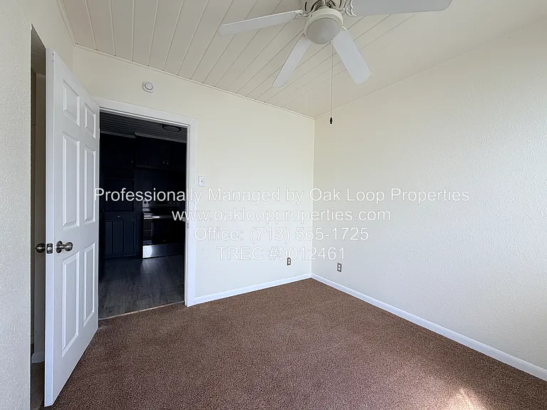 2811 1/2 Market St #B — Photo 10