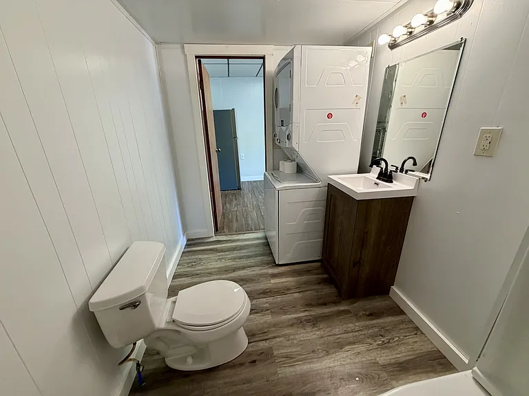 107 W Main St #A — Photo 8
