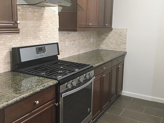 3rd image of 3220 Altura Ave APT 214