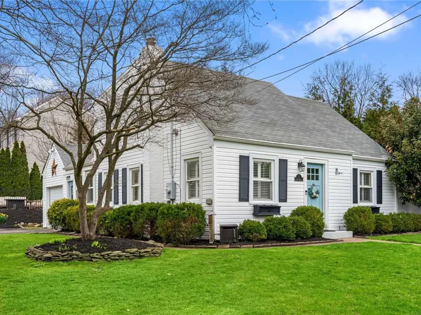 7 Vale Drive, Huntington, NY 11743