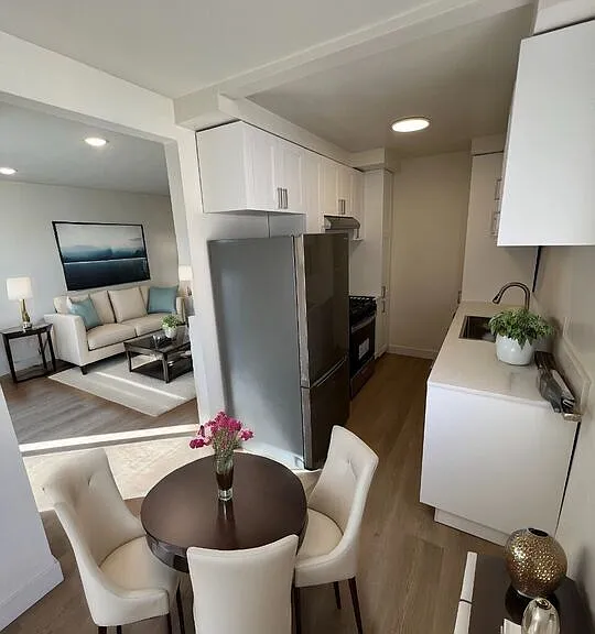 11938 Goshen Ave #9 — Photo 3