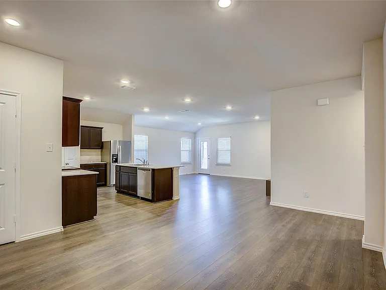2912 Wooten Trl — Photo 6