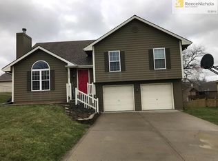 1002 Stonecrest Dr, Kearney, MO 64060