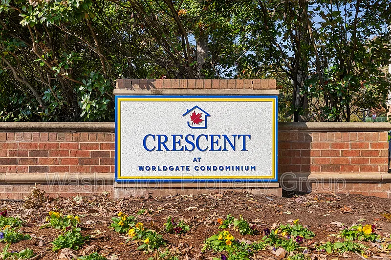 1 bed, 1.0 bath, 810 sqft, $1,875 — Photo 1