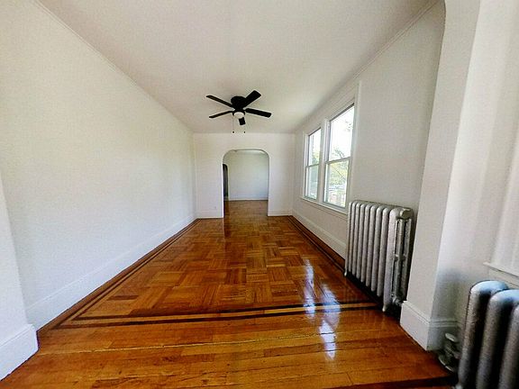 3rd image of 68 Van Cortlandt Ave W Floor 3