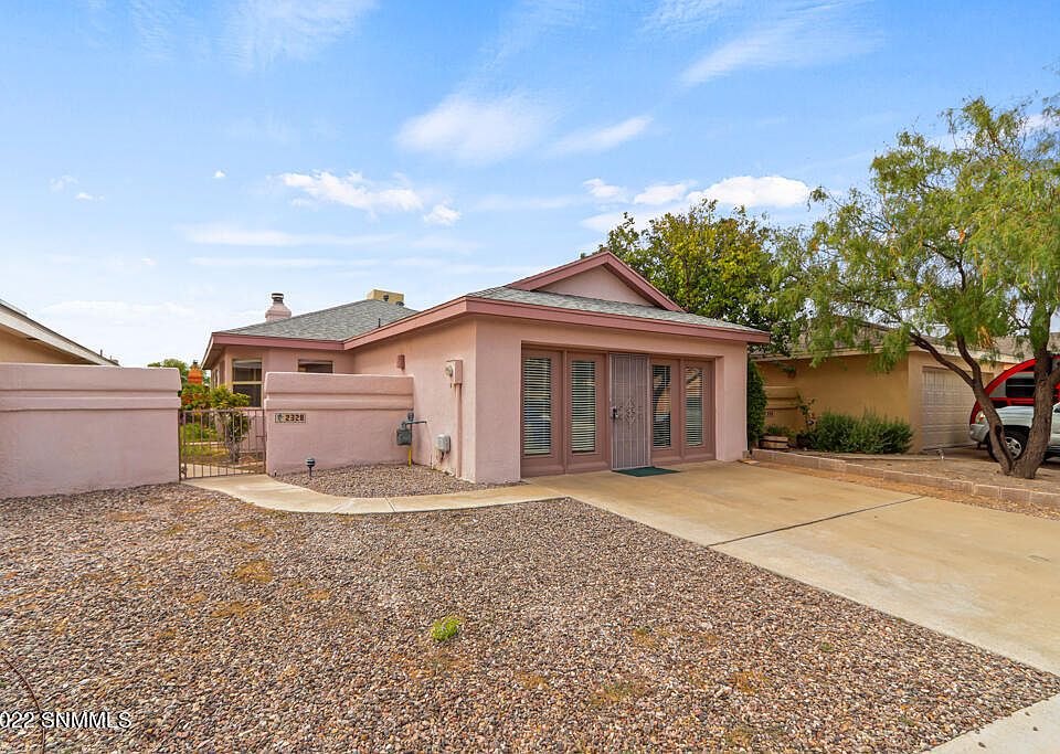 2nd image of 2328 La Paloma Dr