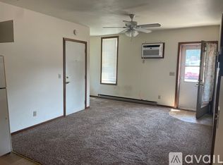 100 Fish St APT 1, Waunakee, WI 53597