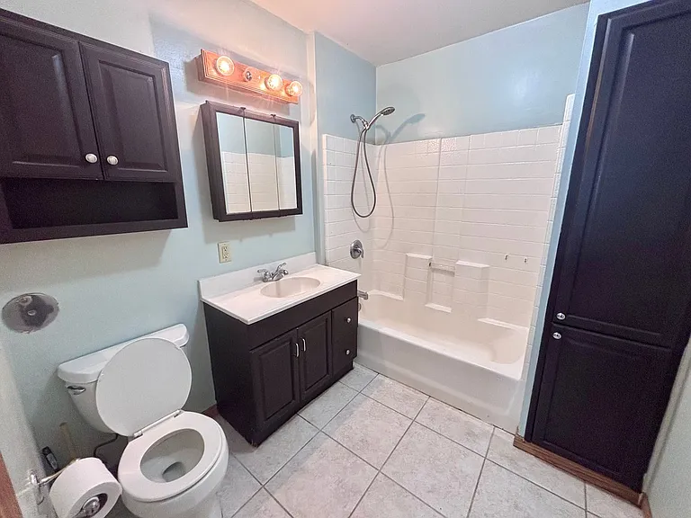 726 W Military Ave — Photo 5