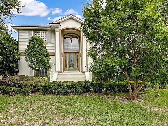 2nd image of 6806 Cabello Dr