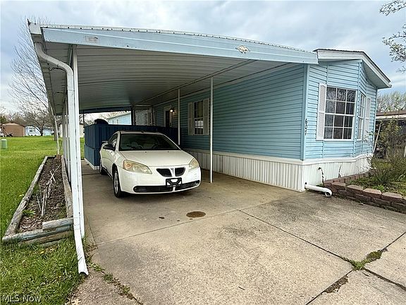 2nd image of 607 Sugar Pines Dr SW