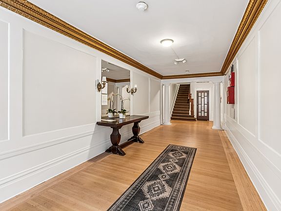 4th image of 1424 Jones St #5