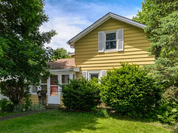 521 Elm St, Sandwich, IL 60548