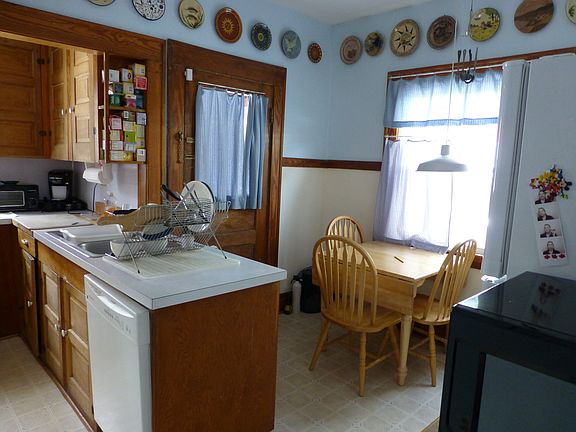 Kitchen with Breakfast Nook