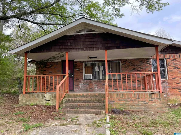 2298 Hillview Dr, Bessemer, AL 35022