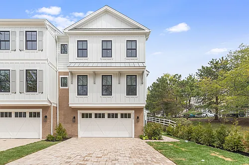 2113 River Rd #A Photo 1