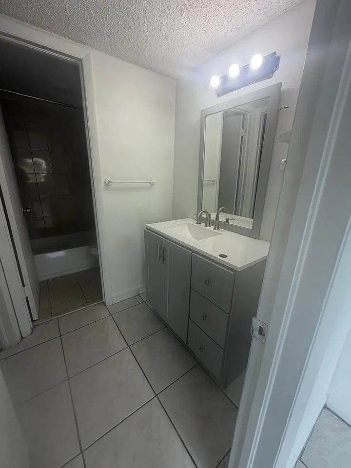 3 bed, 1600 sqft, $2,750 — Photo 4