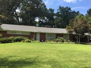 802 Pickwick St, Sheffield, AL 35660