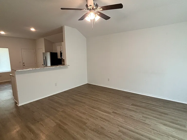 80 Kinley Brook Ln — Photo 6