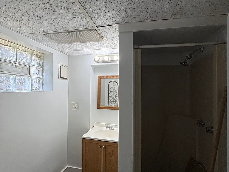 85 Main St — Photo 14