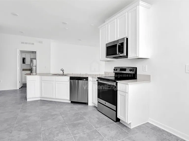 4213 Patterson Cv — Photo 15