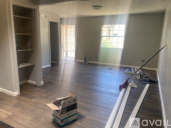 5th image of 815 W Picard Ave #1
