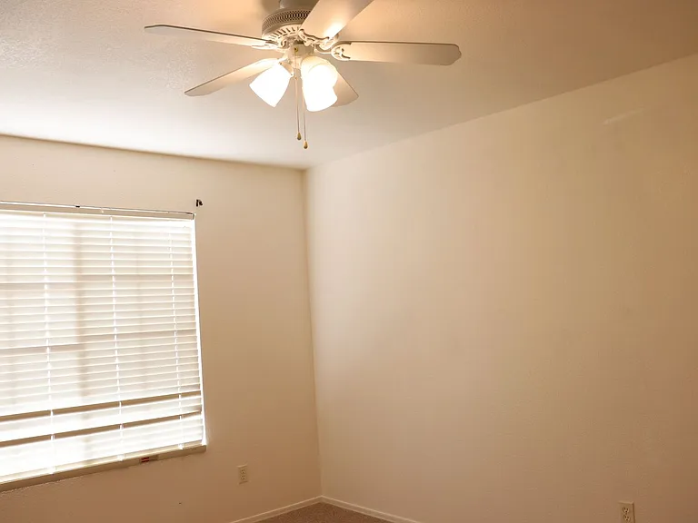 3357 Plaza Candida — Photo 15