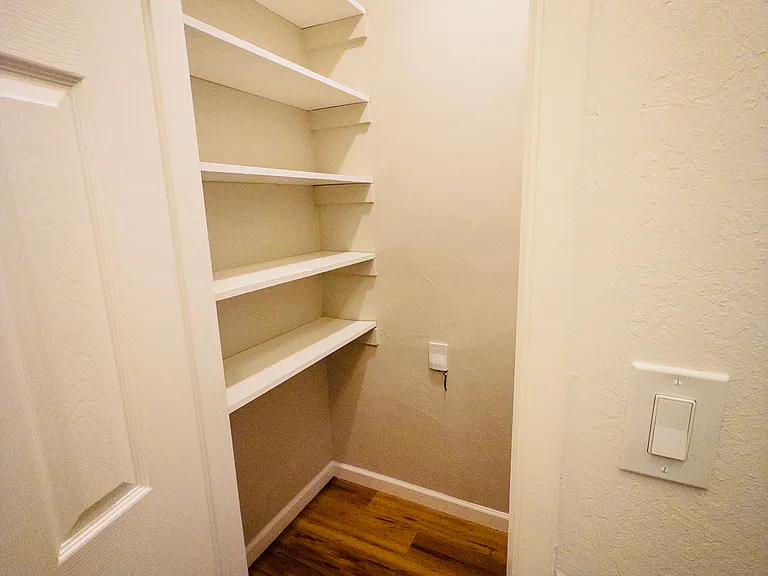 1929 Haste St #3 — Photo 10