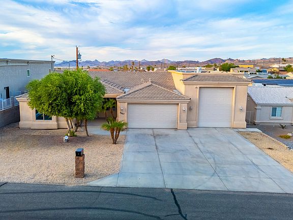 2nd image of 2867 Jasper Dr