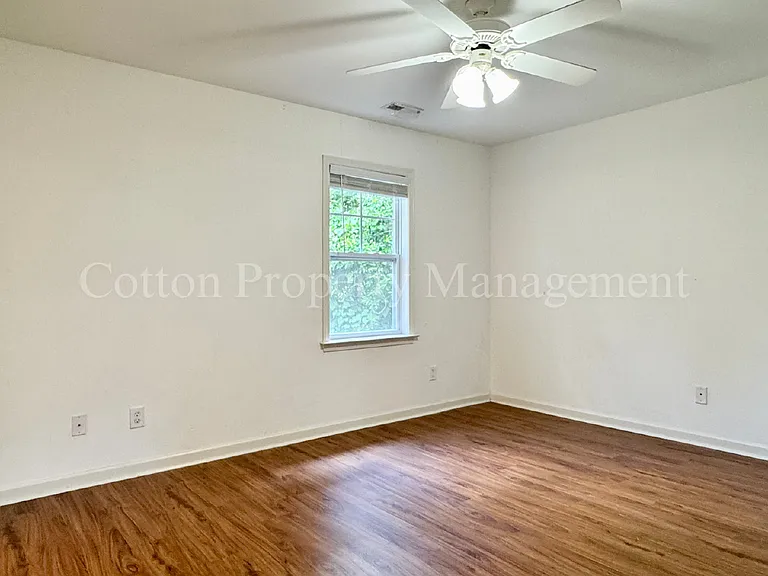 5138 Greenville Loop Rd #D — Photo 25