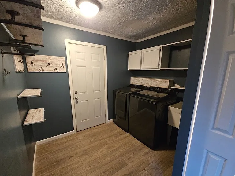 6244 Winding Way — Photo 7