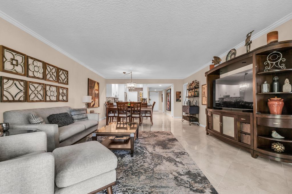 3201 N COURSE Lane E #212, photo 7