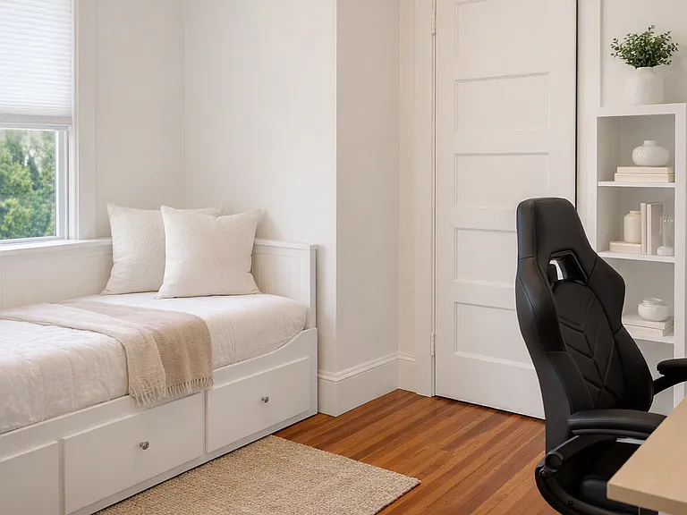 305 Milbank Ave #2 — Photo 8