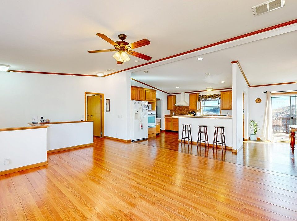 1st image of 38 Carson Peak Ct