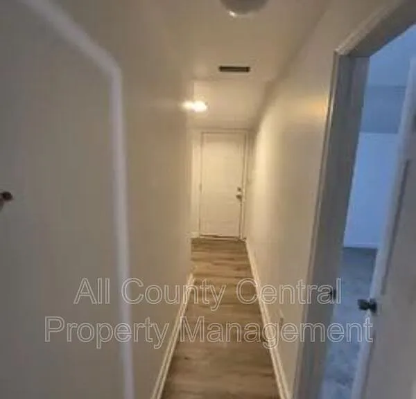 1226 Frisco St — Photo 8